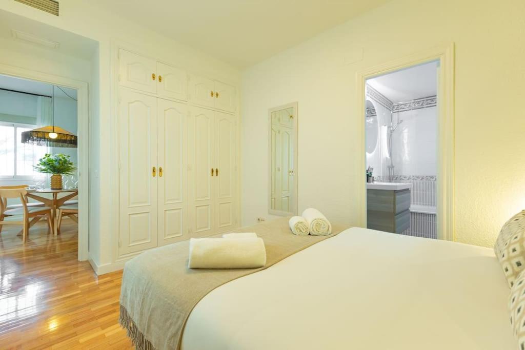 Apartment Triana Deluxe By Valcambre